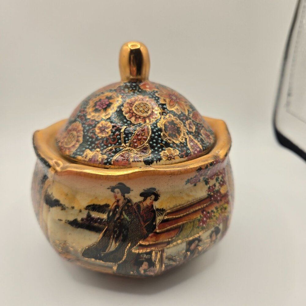 Vintage Satsuma Bowl Lidded Gold Leaf Hand Painted Geisha Floral Butterfly